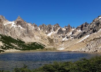 Panorama do maciço do Cerro Catedral em Bariloche.